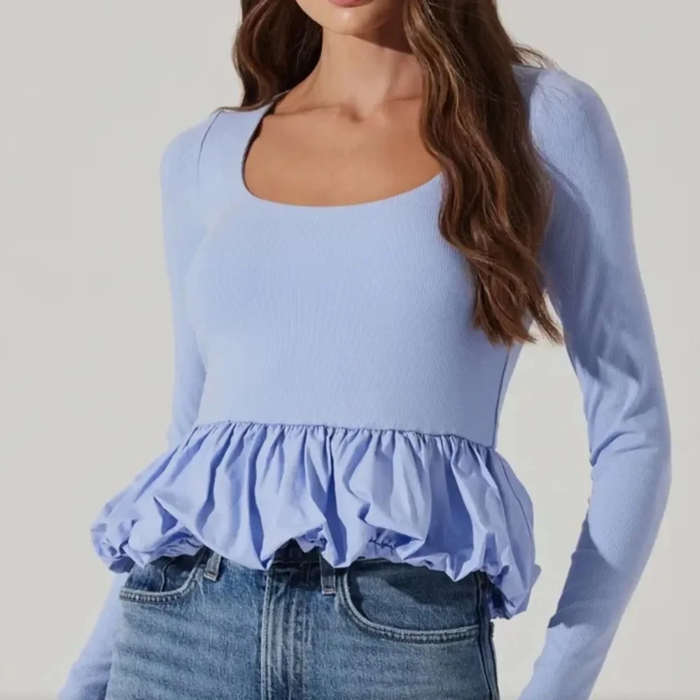 NWOT ASTR Bubble Peplum Top Periwinkle Blue Size Medium - Picture 1 of 6